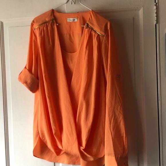 Calvin Klein Blouse with Roll Sleeves - Picture 5 of 5